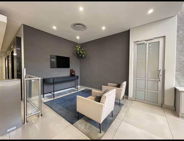 1,632M² OFFICE TO LET IN SANDTON CENTRAL